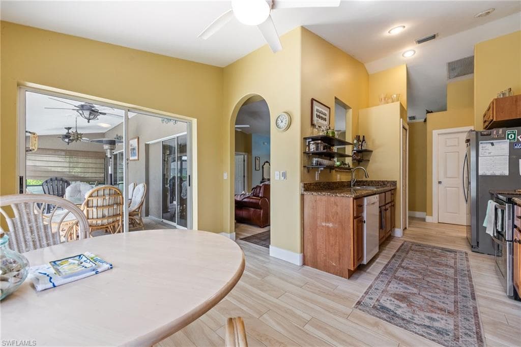 273 Justene CIR-18