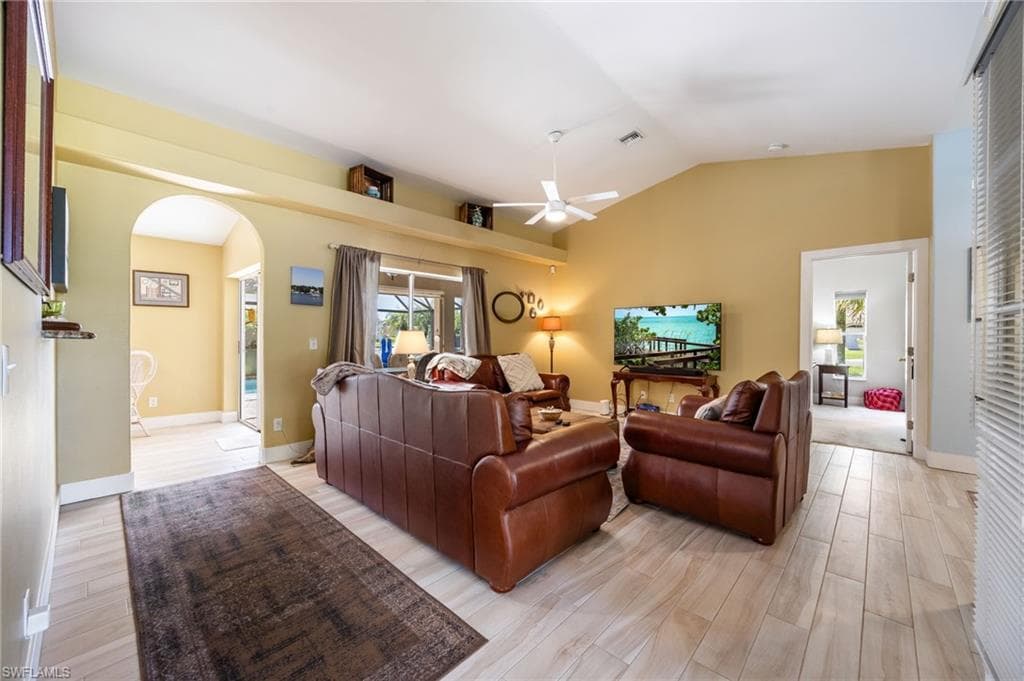 273 Justene CIR-8