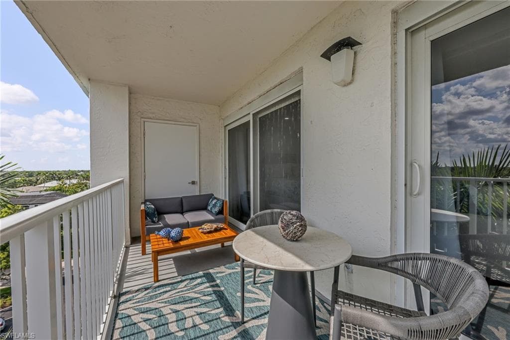 1300 Gulf Shore BLVD N 700-12