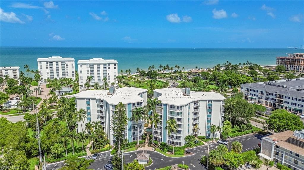 1300 Gulf Shore BLVD N 700-26