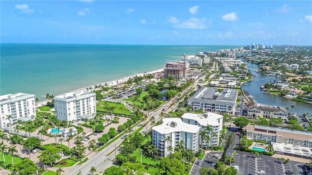 1300 Gulf Shore BLVD N 700-22