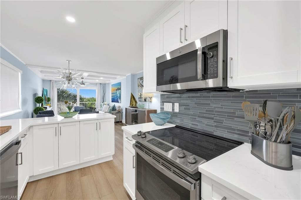 1300 Gulf Shore BLVD N 700-8