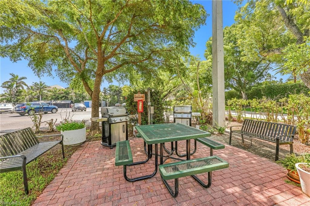 1300 Gulf Shore BLVD N 700-21