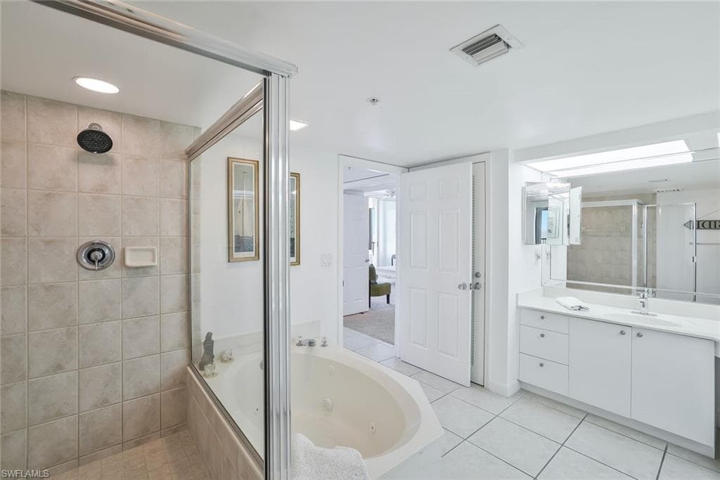 25 Bluebill AVE 1103-16