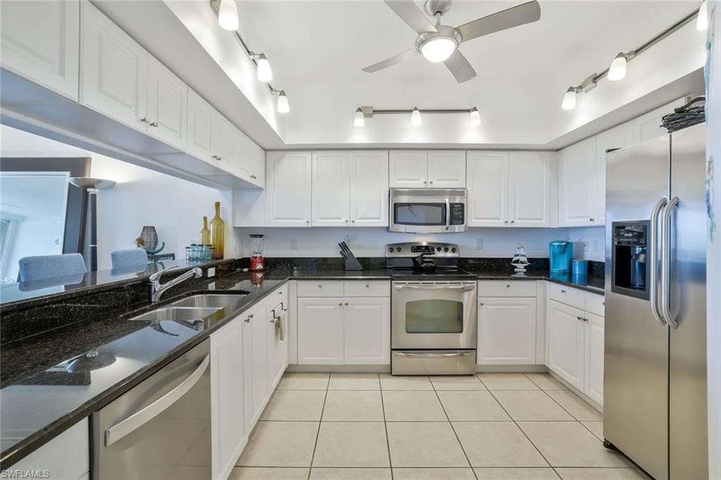 25 Bluebill AVE 1103-8