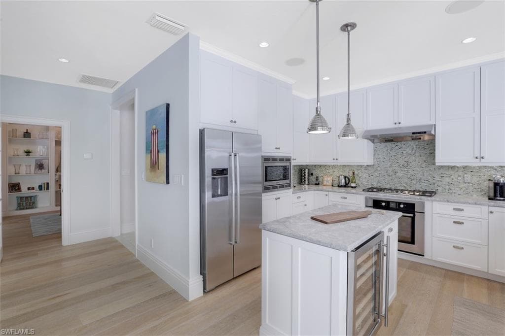 154 4th AVE N-24