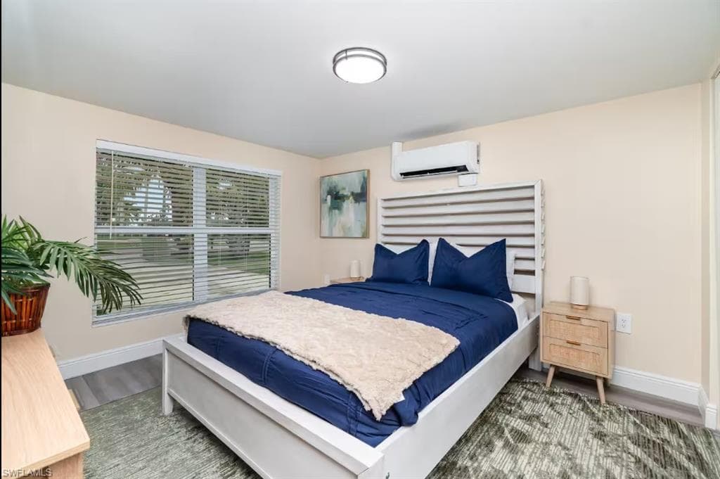 203 Kingston DR-17