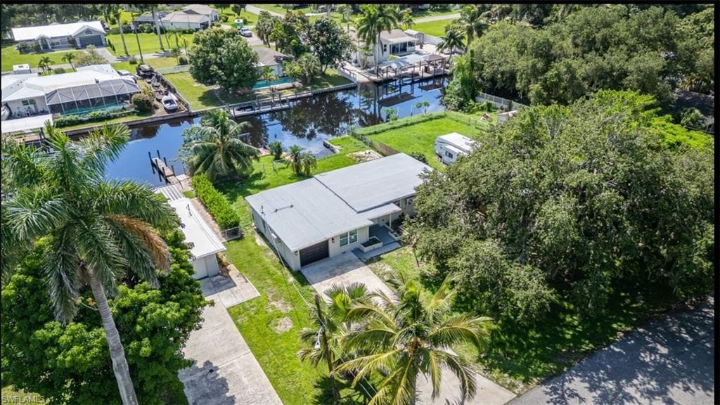 203 Kingston DR-26