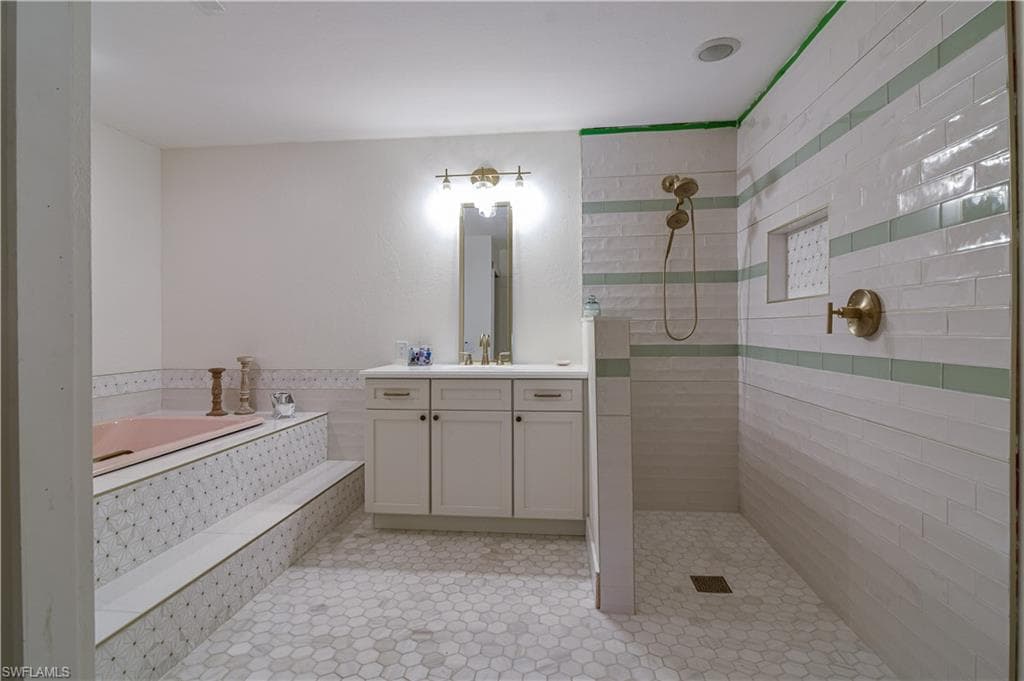 4225 Prestwick CT-7