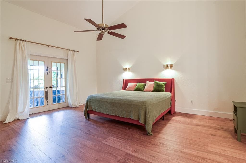 4225 Prestwick CT-11