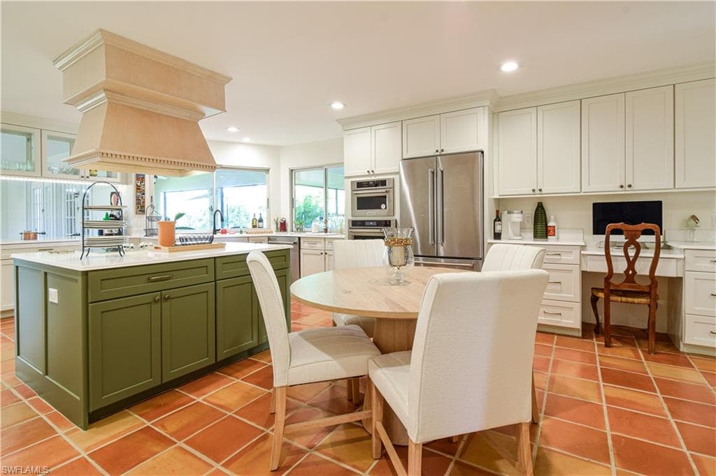 4225 Prestwick CT-19