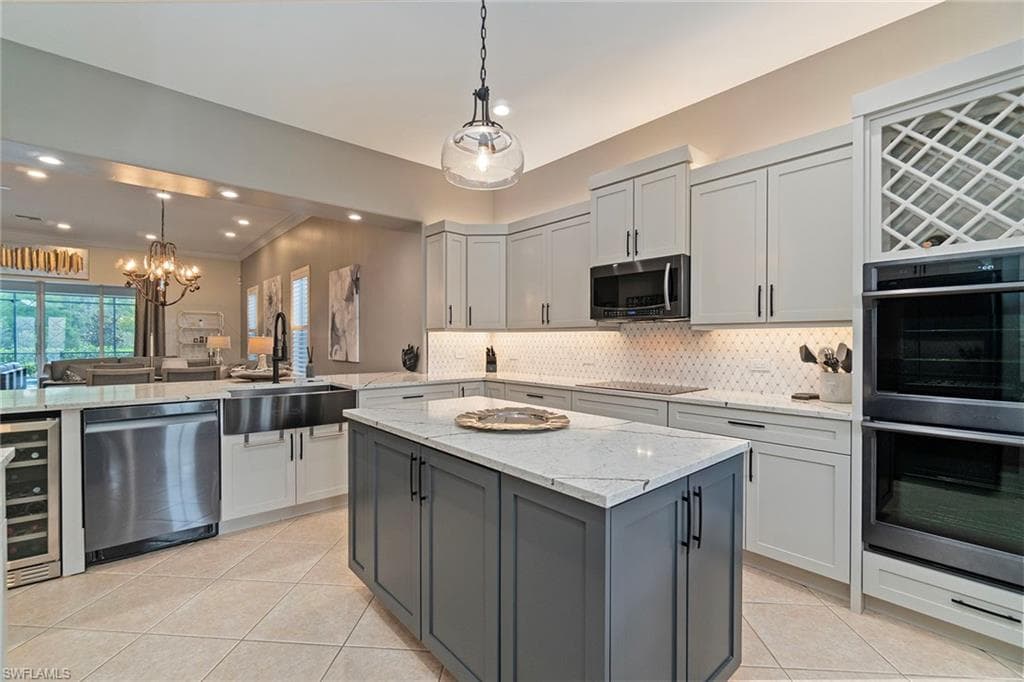 12471 Villagio WAY-3