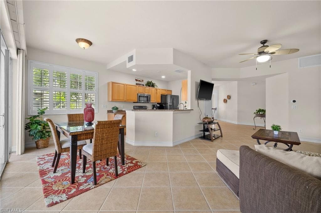 5626 Cape Harbour DR 102-9