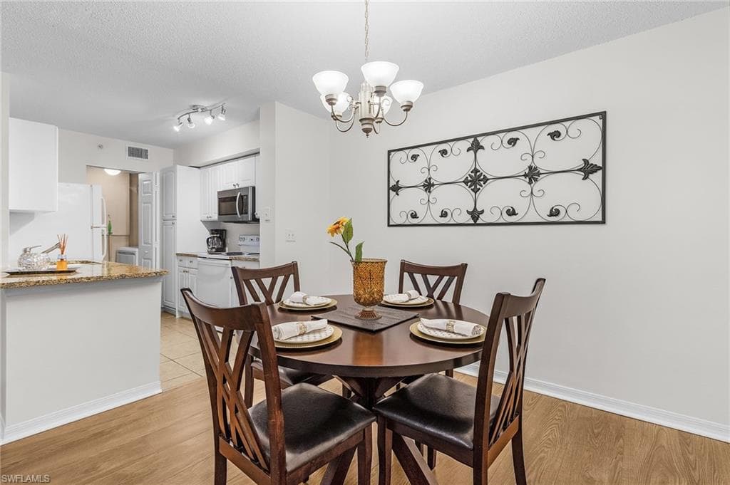 8920 Colonnades CT E 524-7