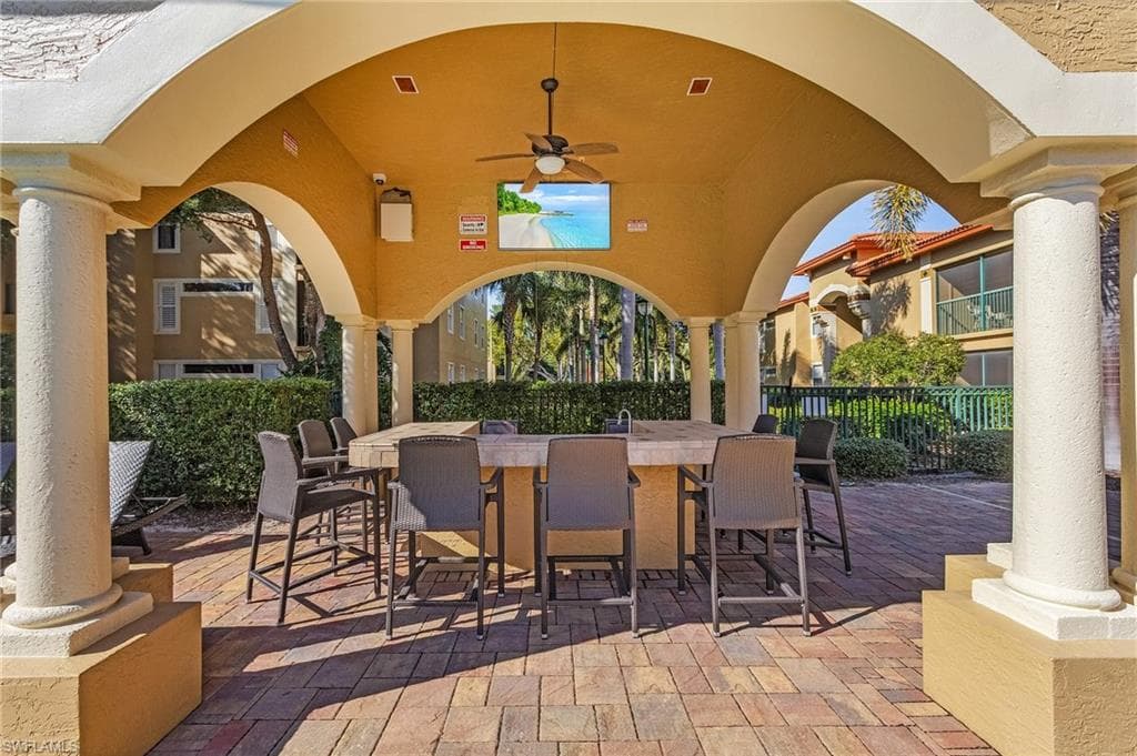 8920 Colonnades CT E 524-20