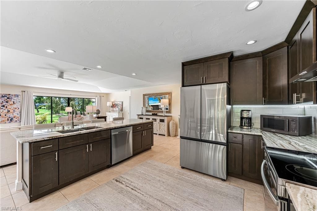 9908 White Sands PL-17
