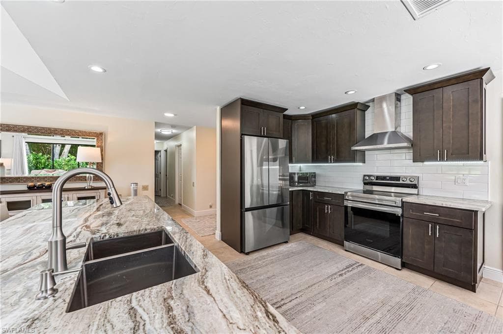 9908 White Sands PL-16