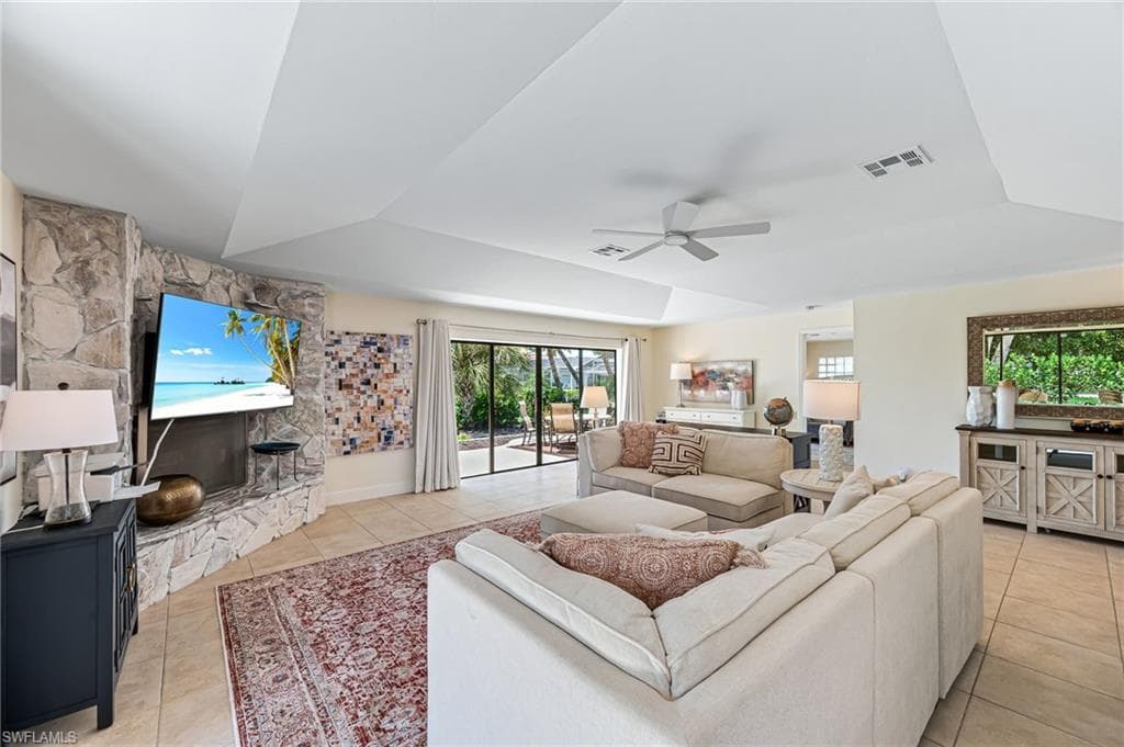 9908 White Sands PL-10