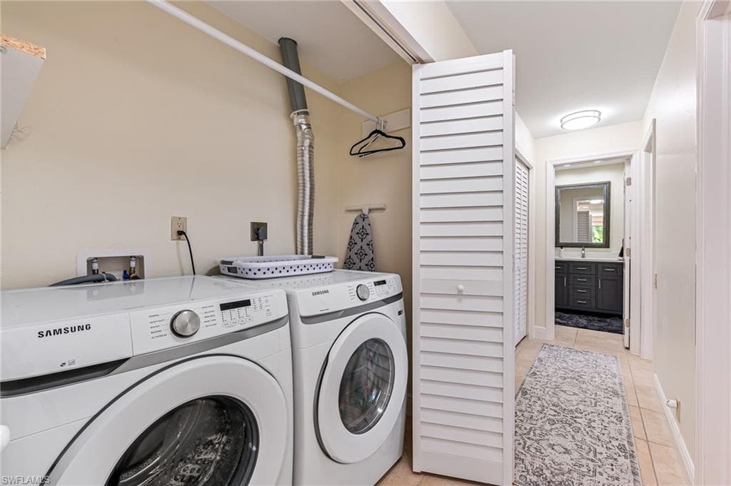 9908 White Sands PL-33