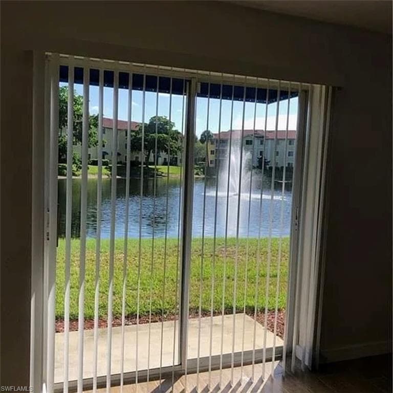 8304 Key Royal CIR 1712-9