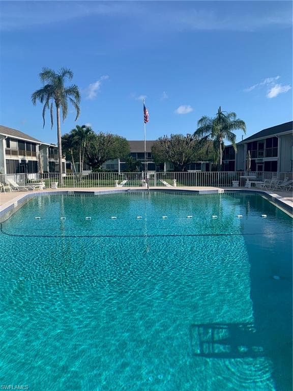 4202 SE 4th PL 10-26