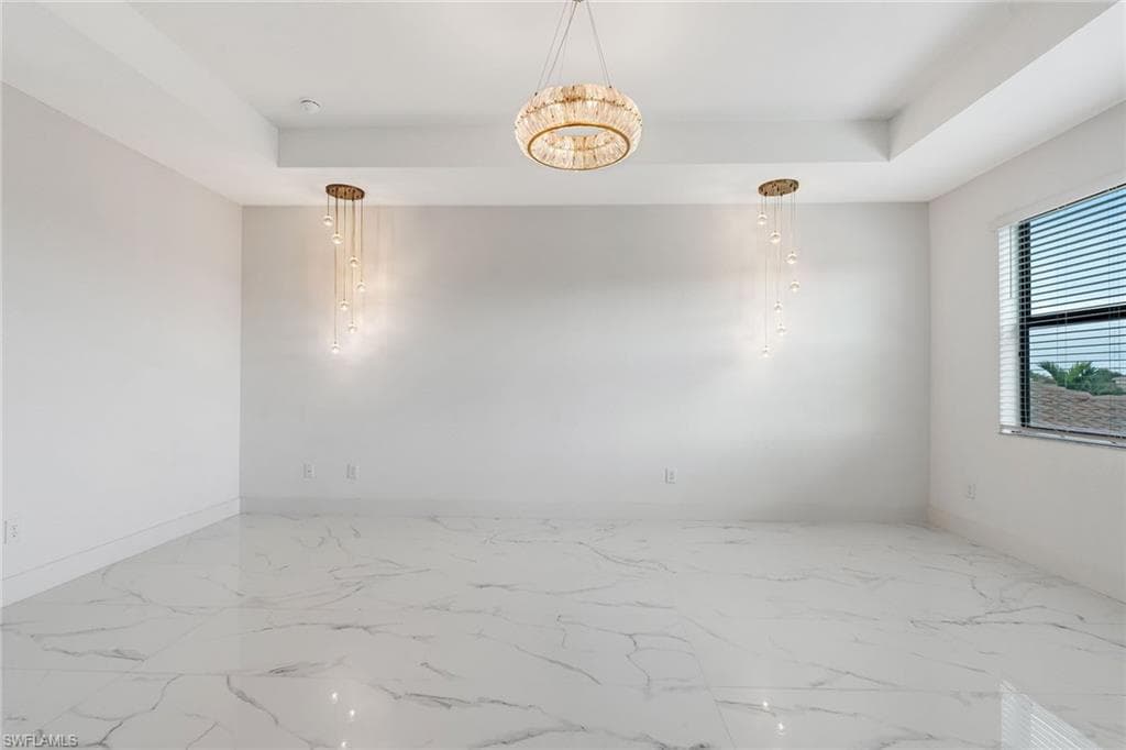 11604 Meadowrun CIR-25