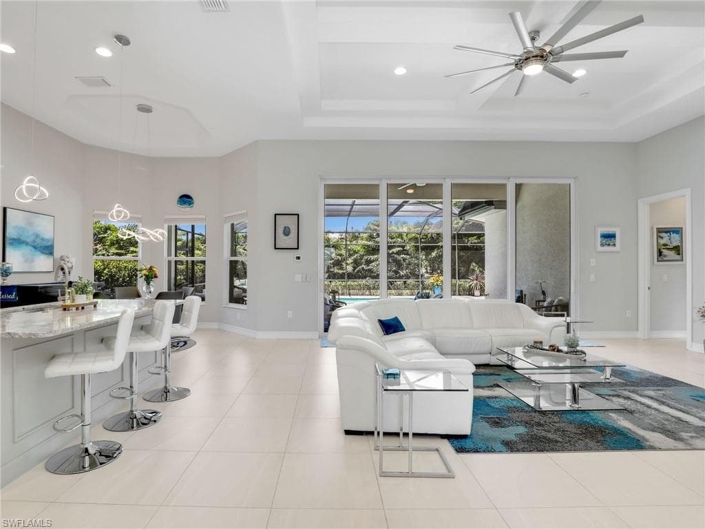 17243 Hidden Estates CIR-11