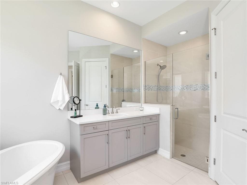 17243 Hidden Estates CIR-25