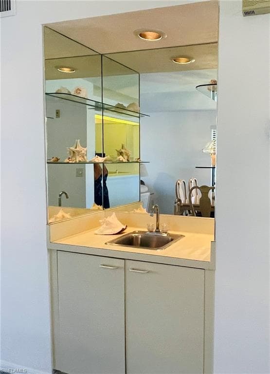 4410 Chantelle DR 201H-20