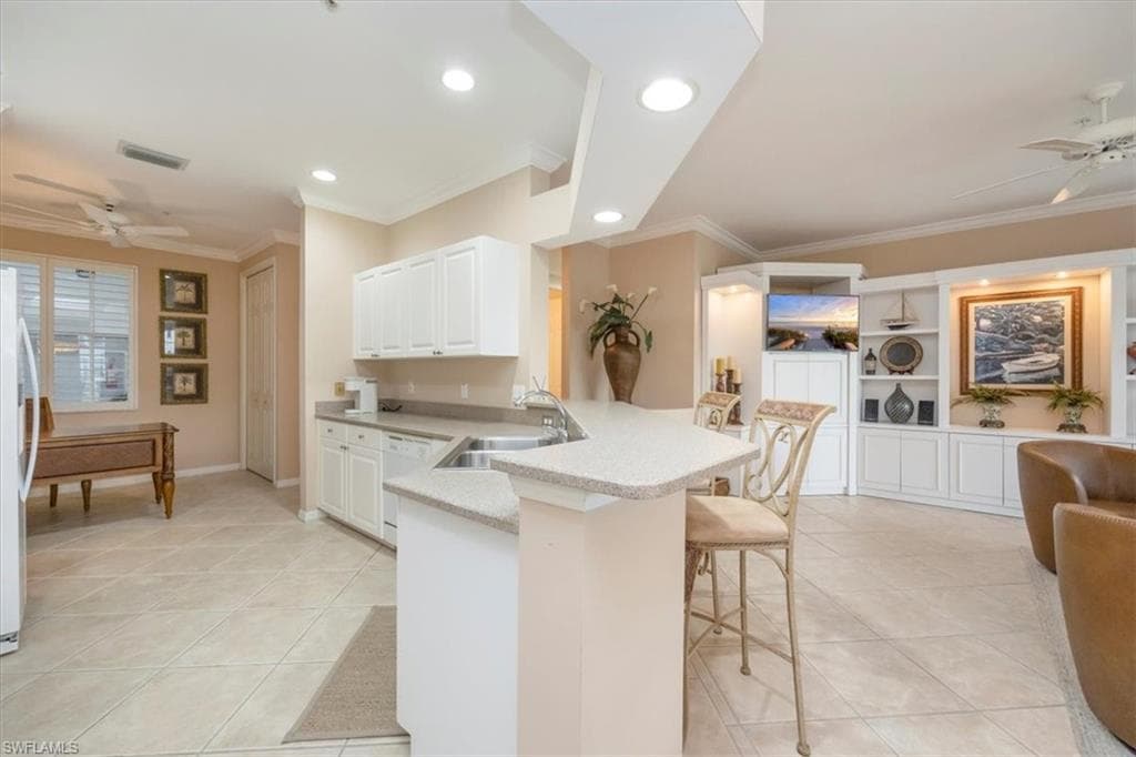 5060 Yacht Harbor CIR 102-12