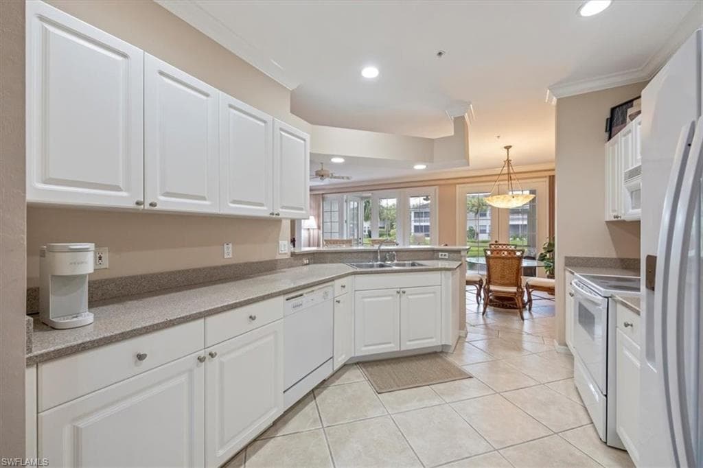 5060 Yacht Harbor CIR 102-15