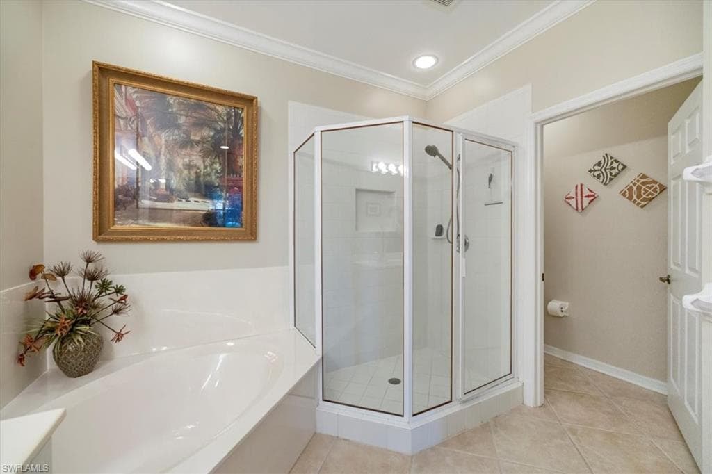 5060 Yacht Harbor CIR 102-21
