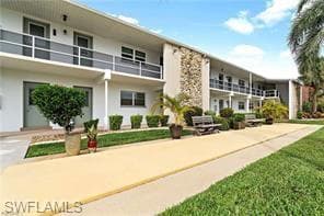 708 Victoria DR 206-2
