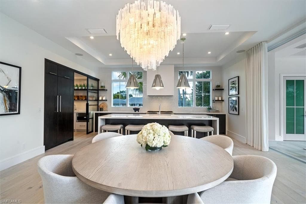 1645 Bonita CT-6