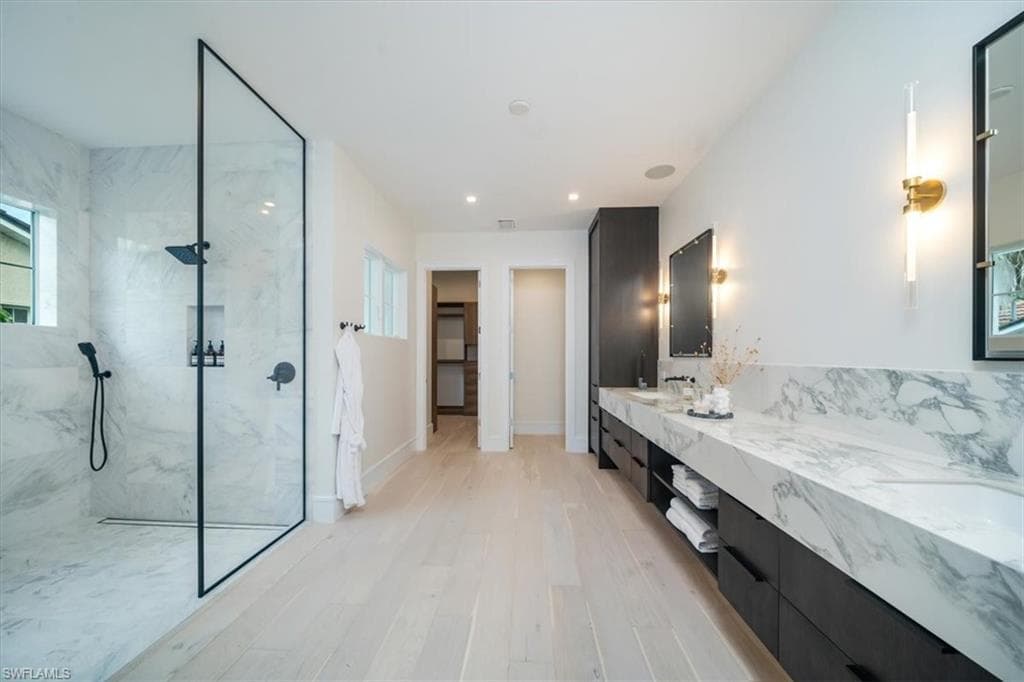 1645 Bonita CT-22
