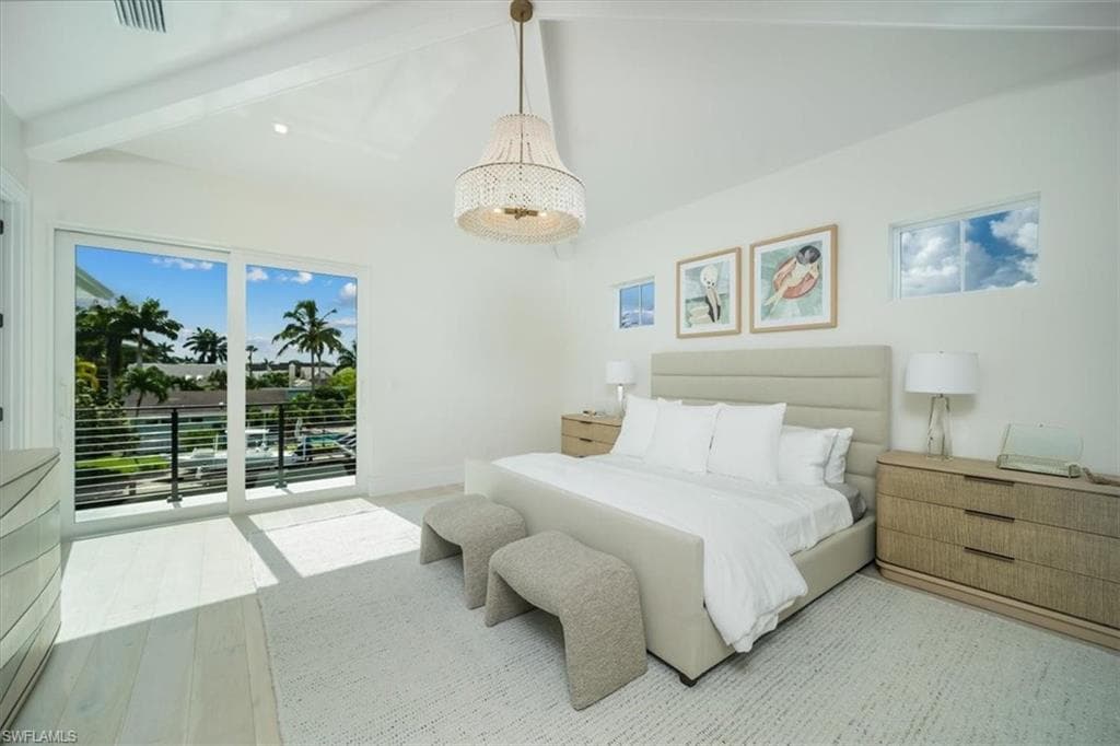 1645 Bonita CT-31