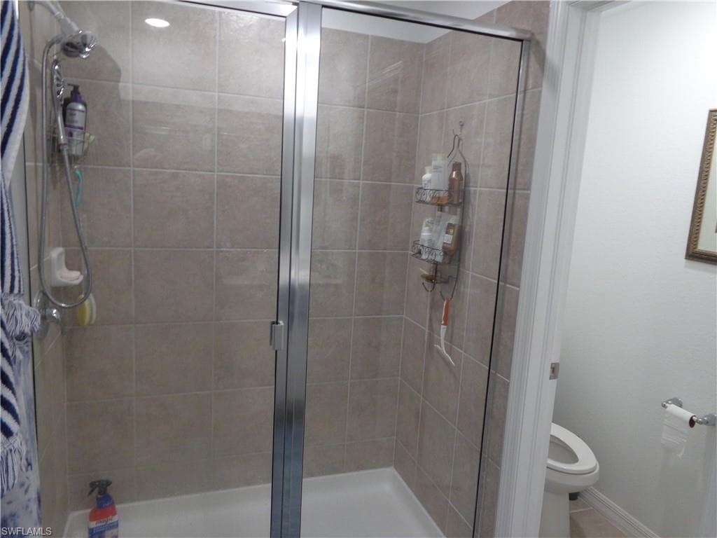 14197 Oviedo PL-9