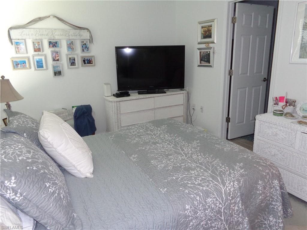 14197 Oviedo PL-8