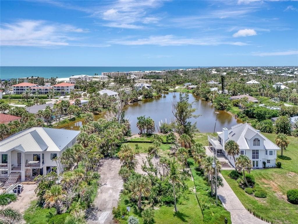 231 Palm Lake DR-6