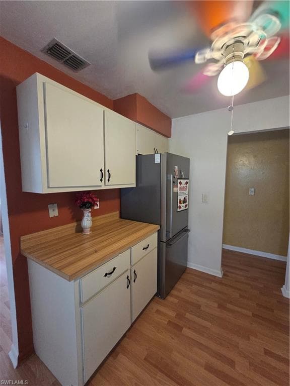 52 Heath Aster LN-12