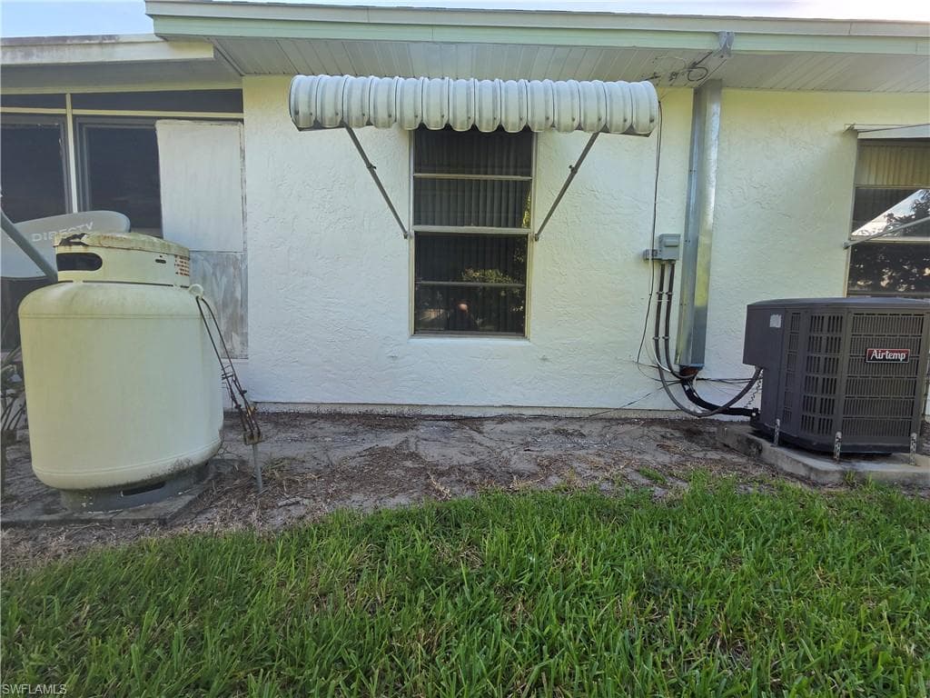 52 Heath Aster LN-35