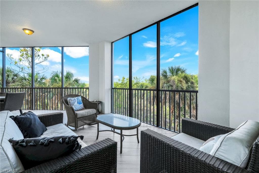 24011 Via Castella DR 2102-32