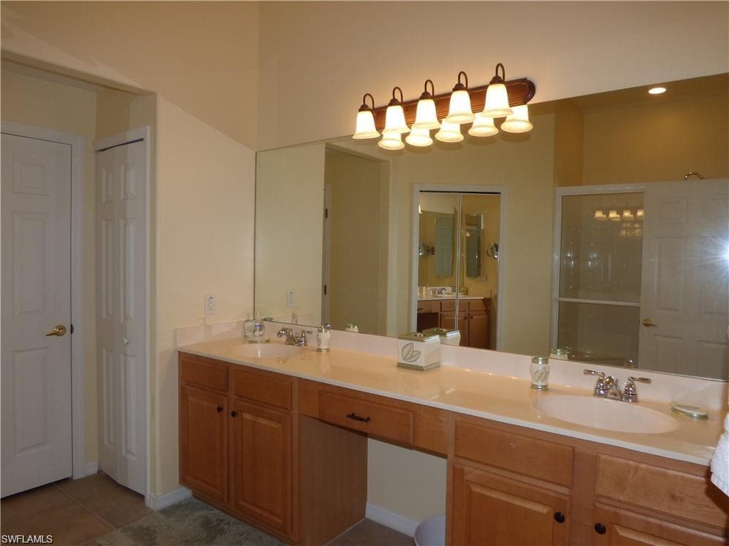 10053 Majestic AVE-9