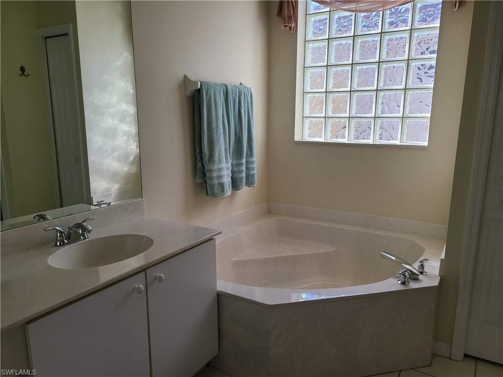 745 Crossfield CIR-18