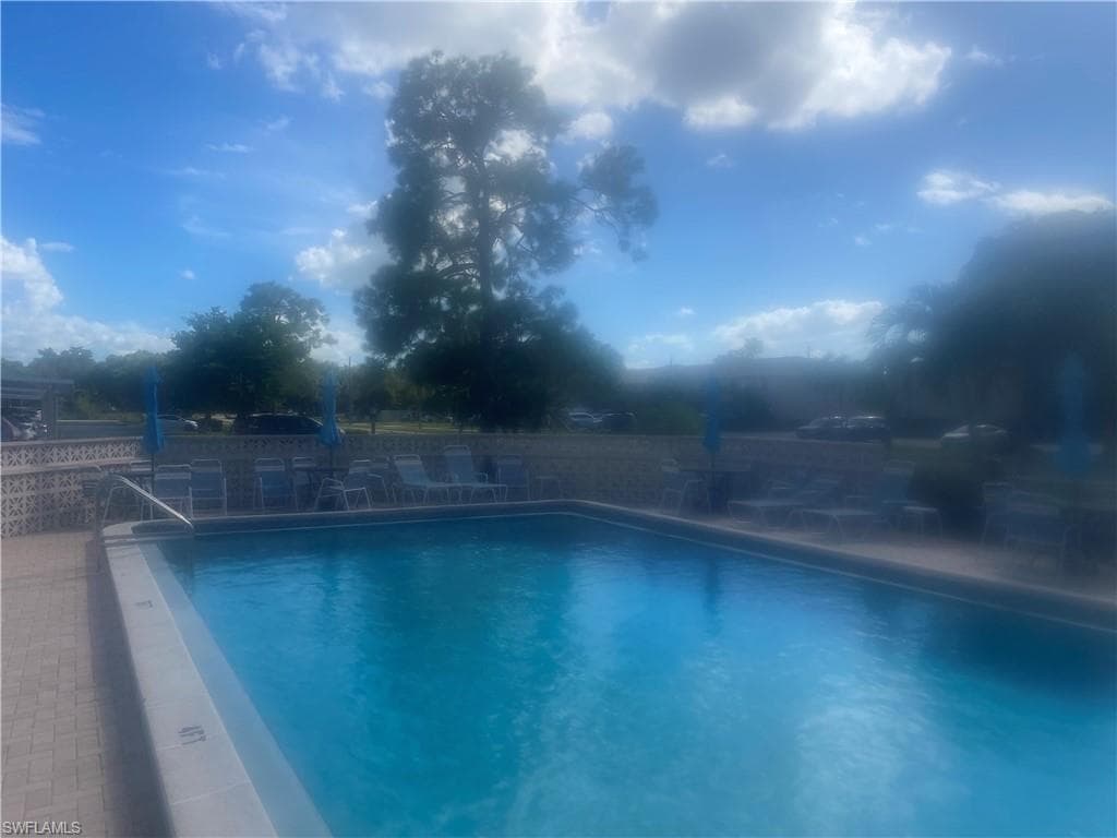 123 Palm DR 2862-2