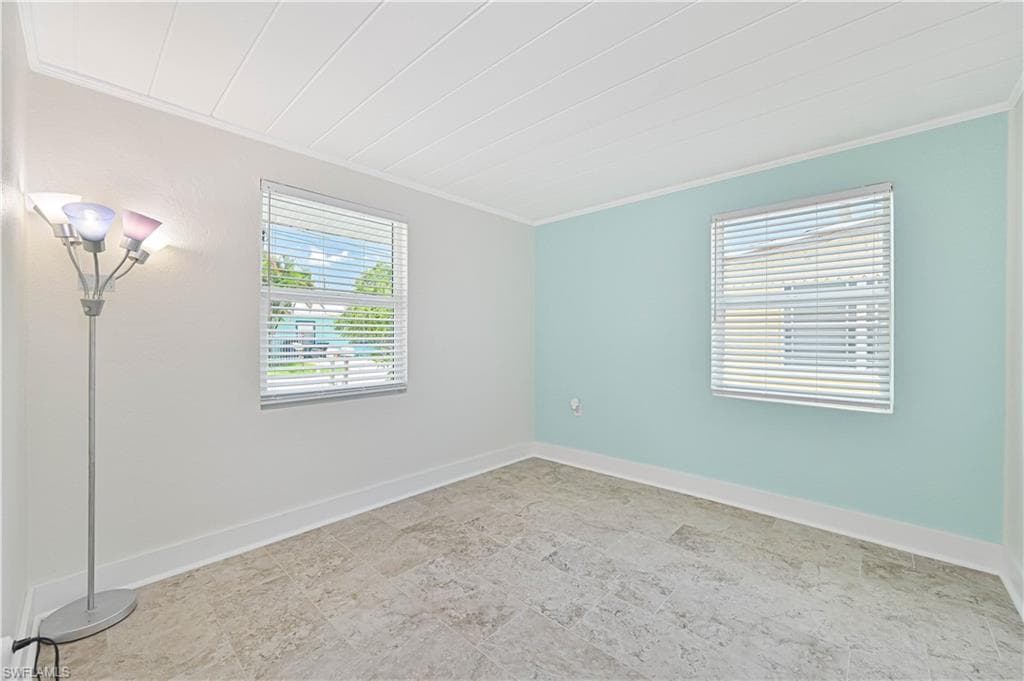 2500 Harbor View DR-30