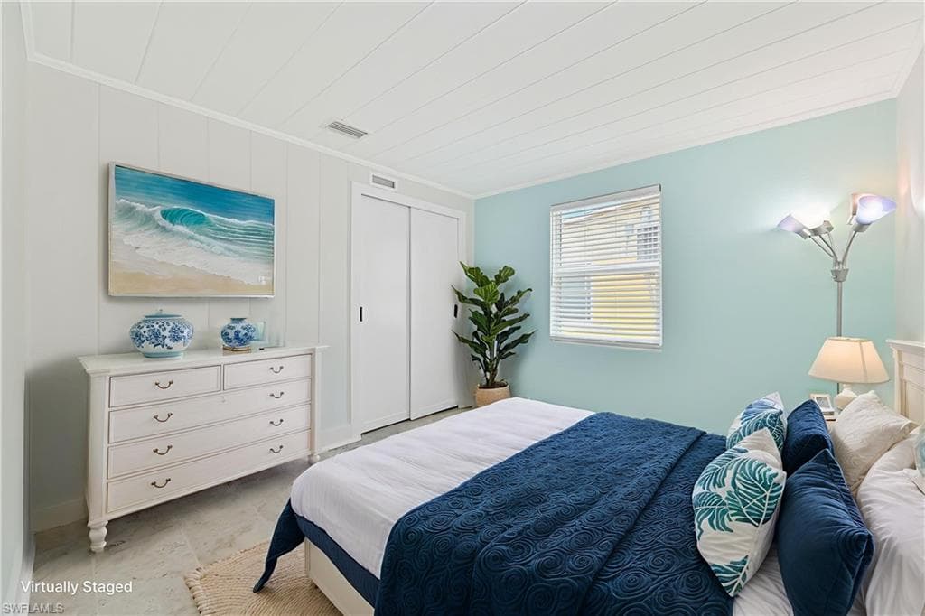 2500 Harbor View DR-35
