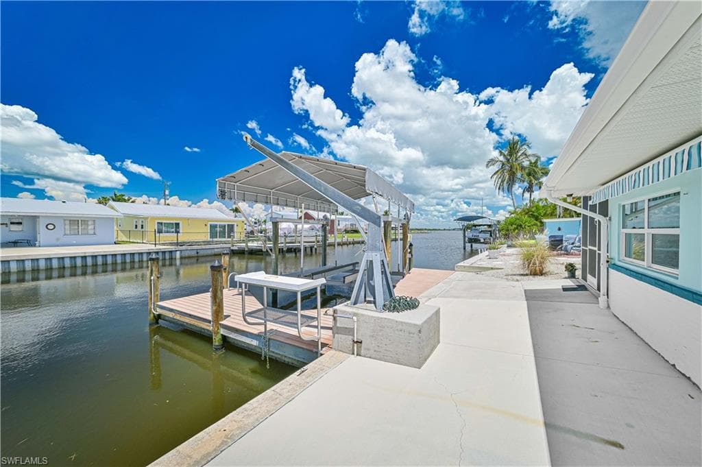 2500 Harbor View DR-8