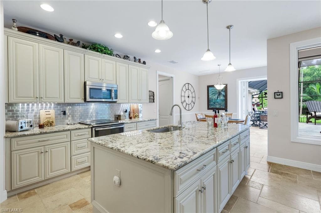 15362 Old Pine CT-47
