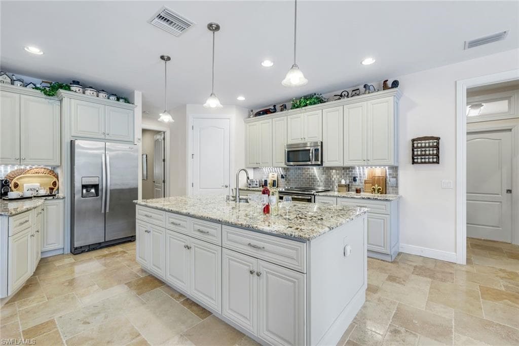 15362 Old Pine CT-5